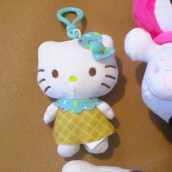 Set of 5 Sanrio Plush Hello Kitty  My Melody Slap Bracelet Clip Kuromi - Picture 3 of 5